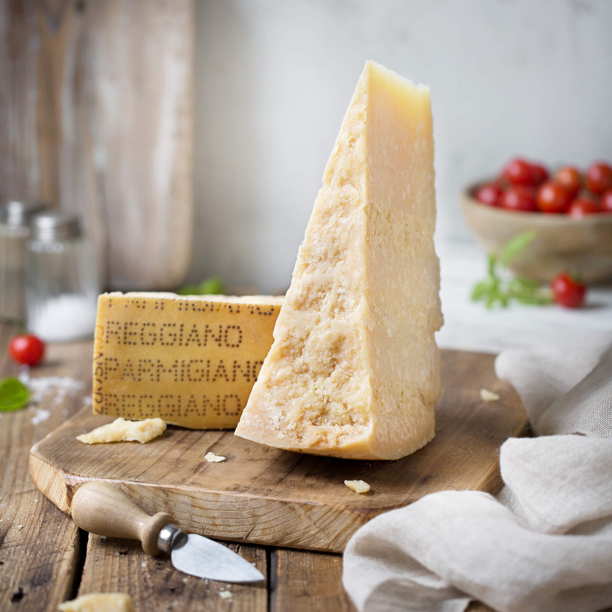 Parmigiano Reggiano PDO Tasting (18, 24, 36, 48, 60, 72 months) - EMILIA FOOD LOVE Selected with love in Italy