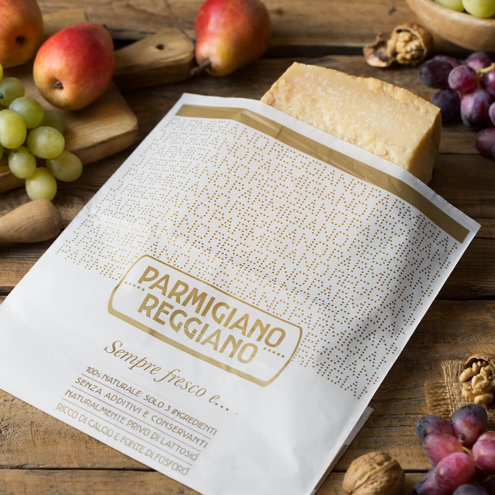 Parmigiano Reggiano 24 months (Always Fresh Kit) - EMILIA FOOD LOVE Selected with love in Italy